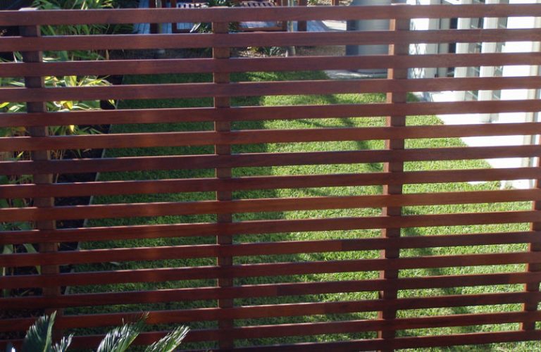 Timber Privacy Screen