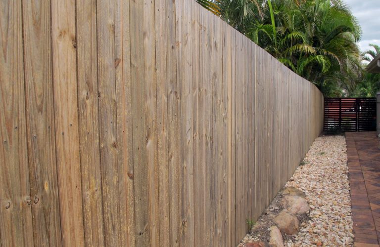 Timber Fence - Privacy Screen
